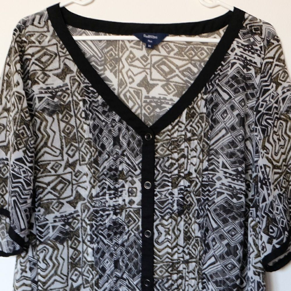 Reitmans PLUS sheer top blouse - Picture 10 of 11